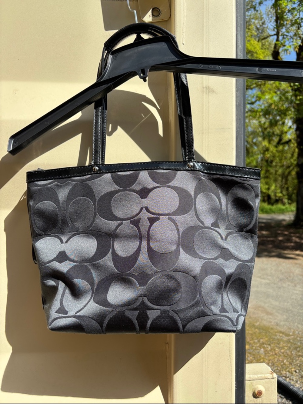 VTG Coach Daisy Pop Optic Bag black signature w purple graffiti-style accents - Picture 5 of 11